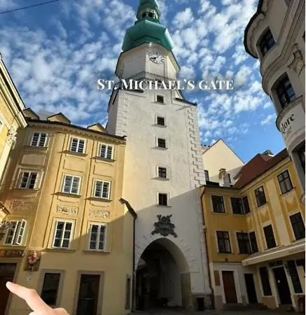 Stur Michalska شقة *